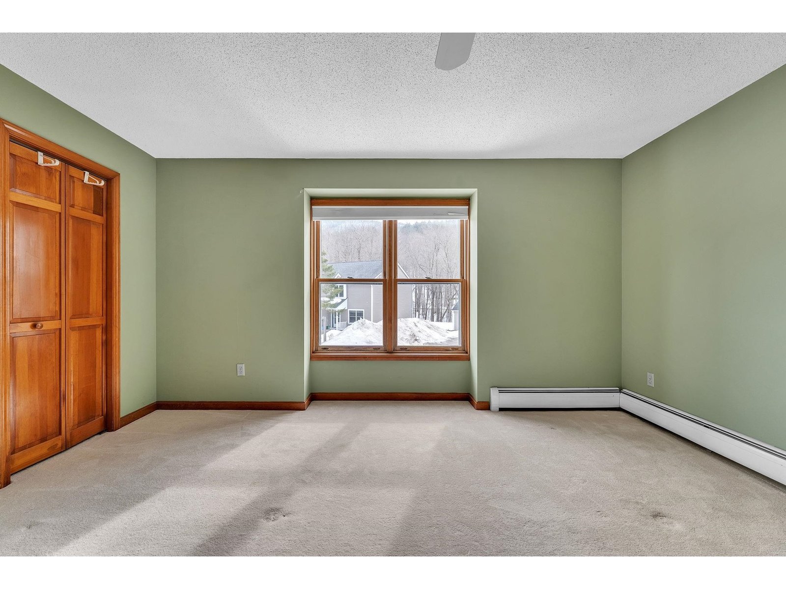 128 West Country Club Drive, Unit 15