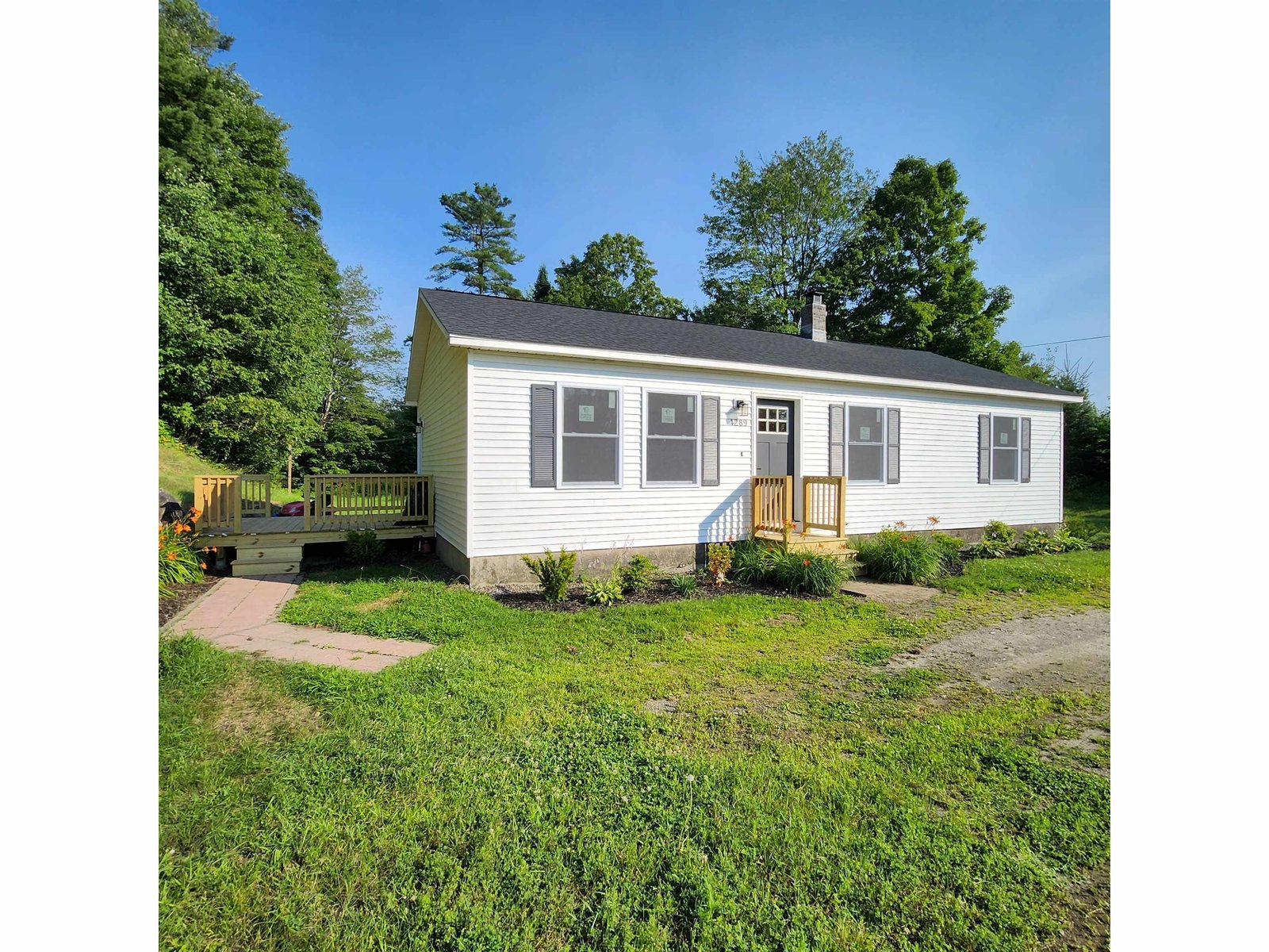 1289 Bugbee Crossing Road