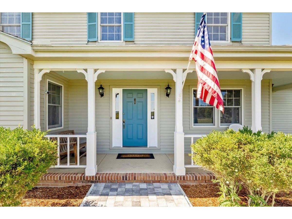129 East Shore North