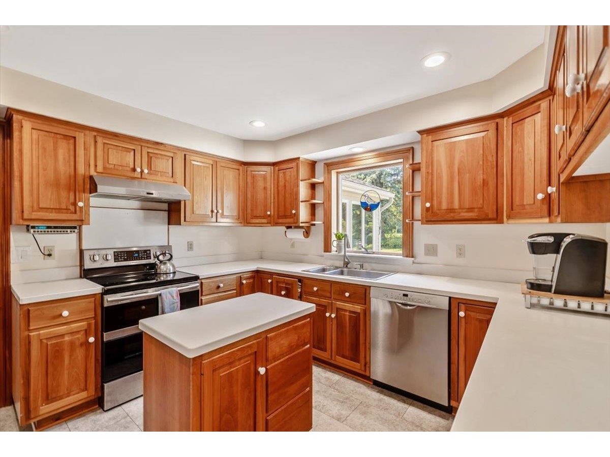 129 East Shore North