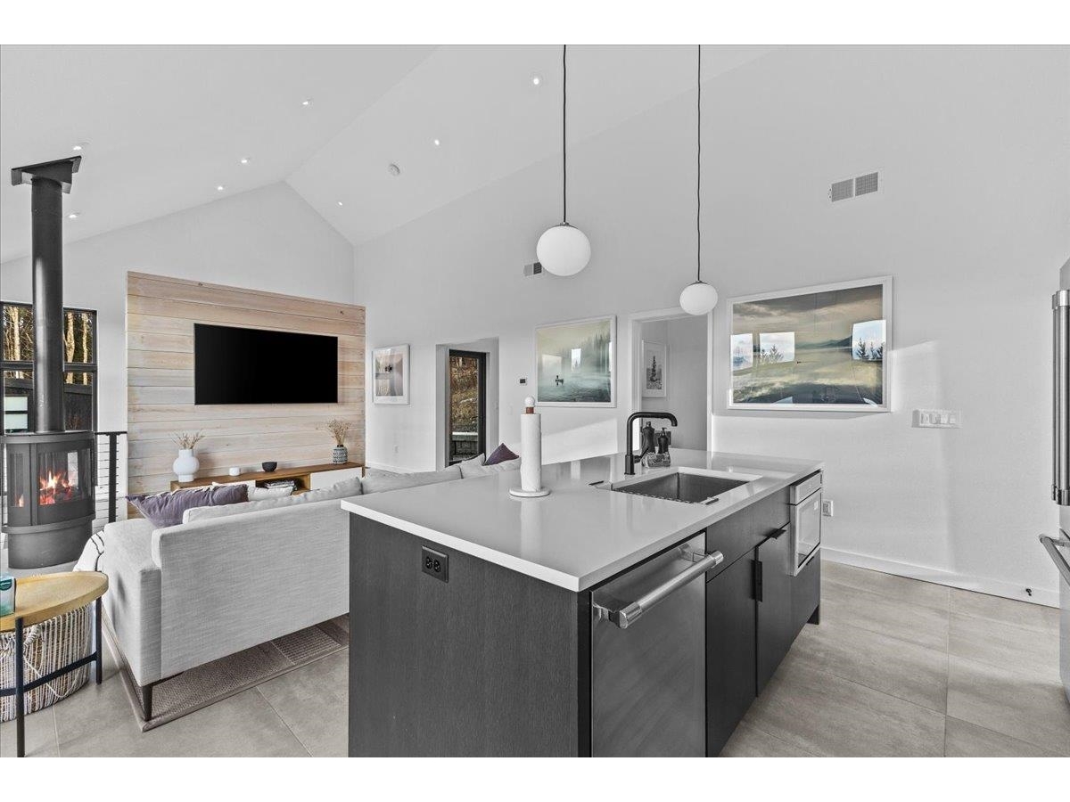 129 Eloise Lane, Unit B