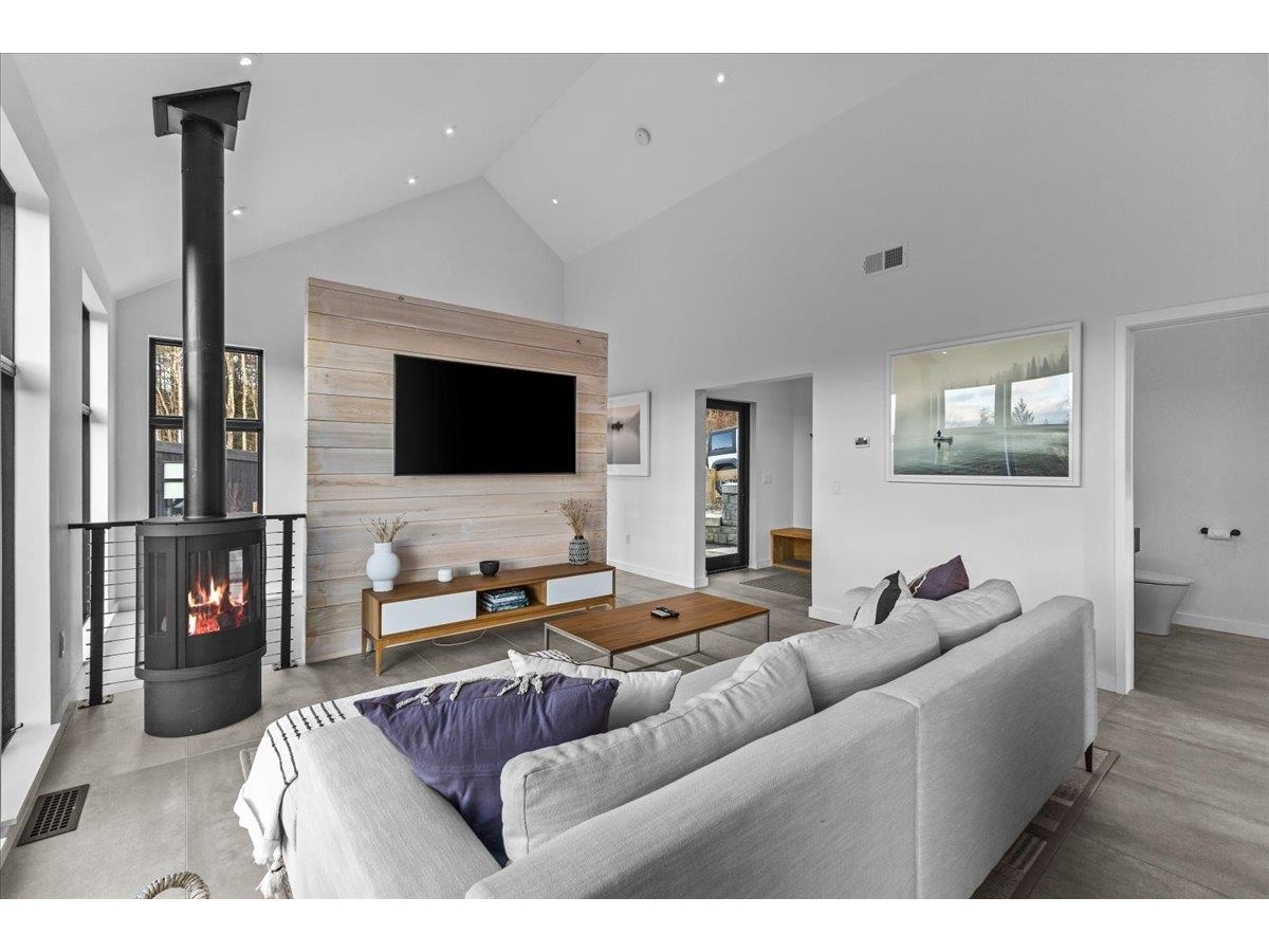 129 Eloise Lane, Unit B