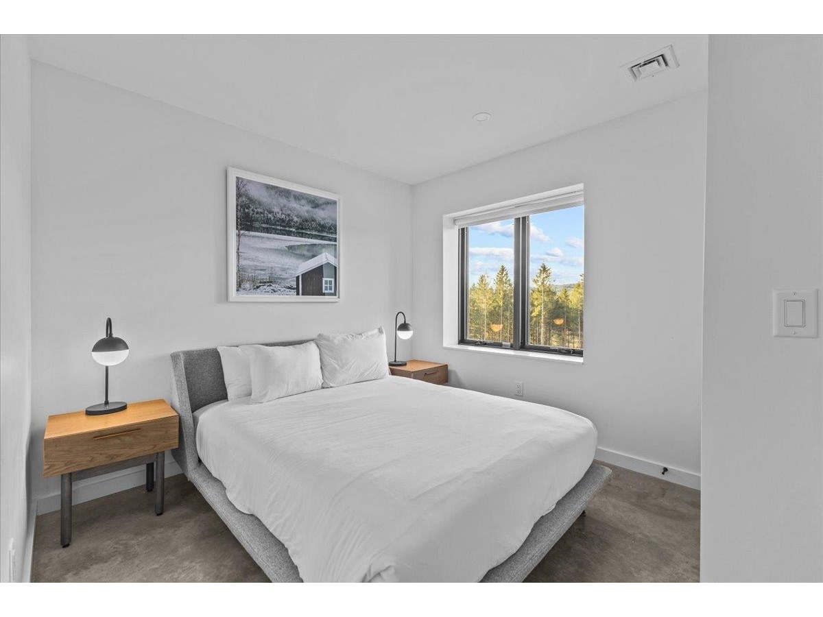 129 Eloise Lane, Unit B