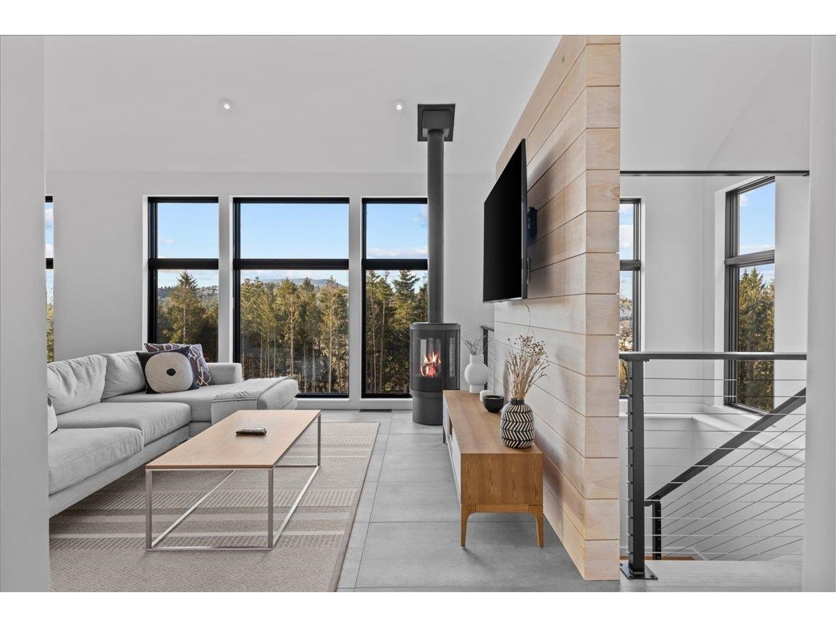 129 Eloise Lane, Unit B