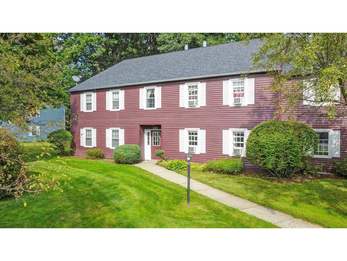 129 North Twin Oaks Terrace, South Burlington