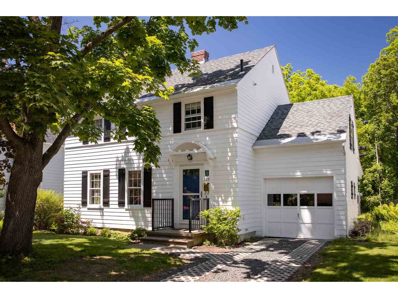 129 Robinson Parkway