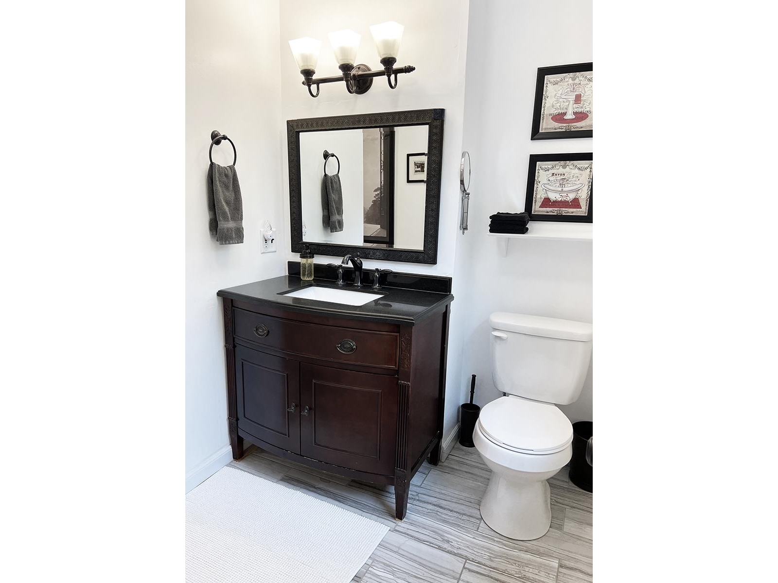 Guest House Bathroom