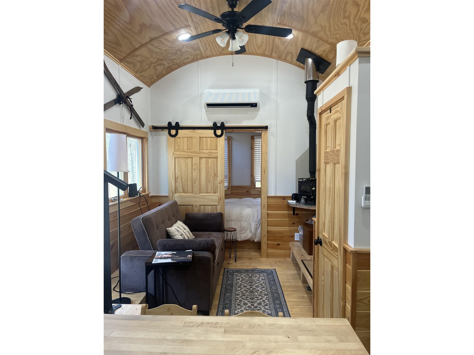 1295 River Road