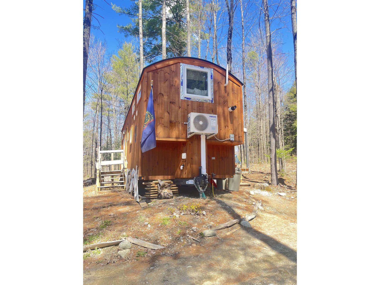 1295 River Road