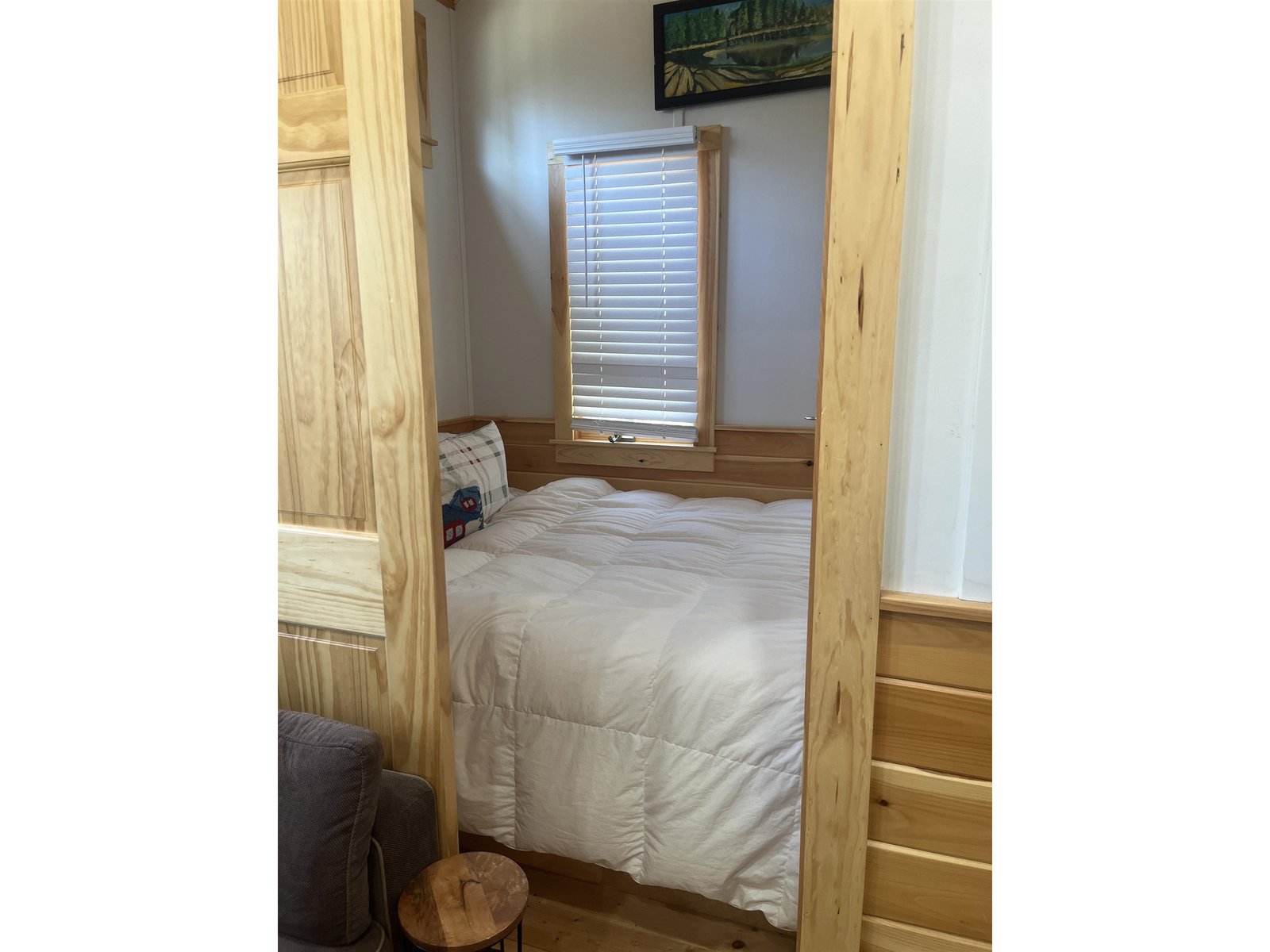 1295 River Road
