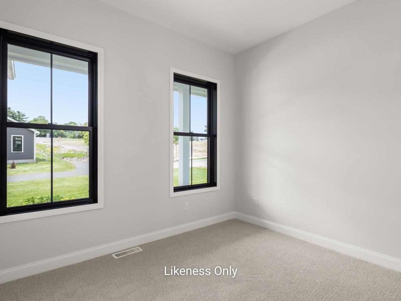 1st Floor Guest Bedroom