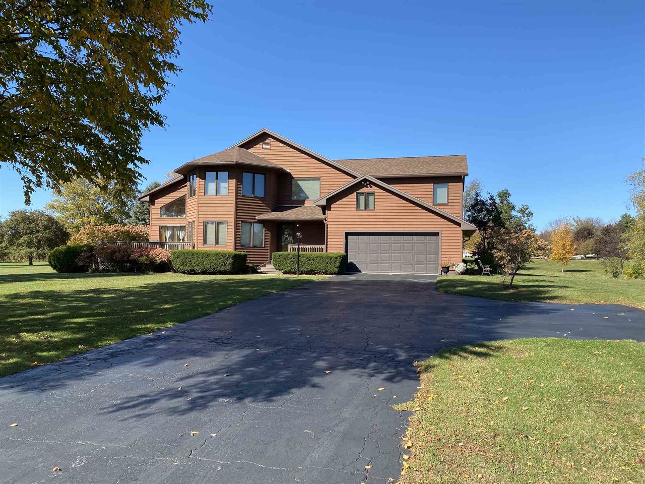 13 Country Club Estates