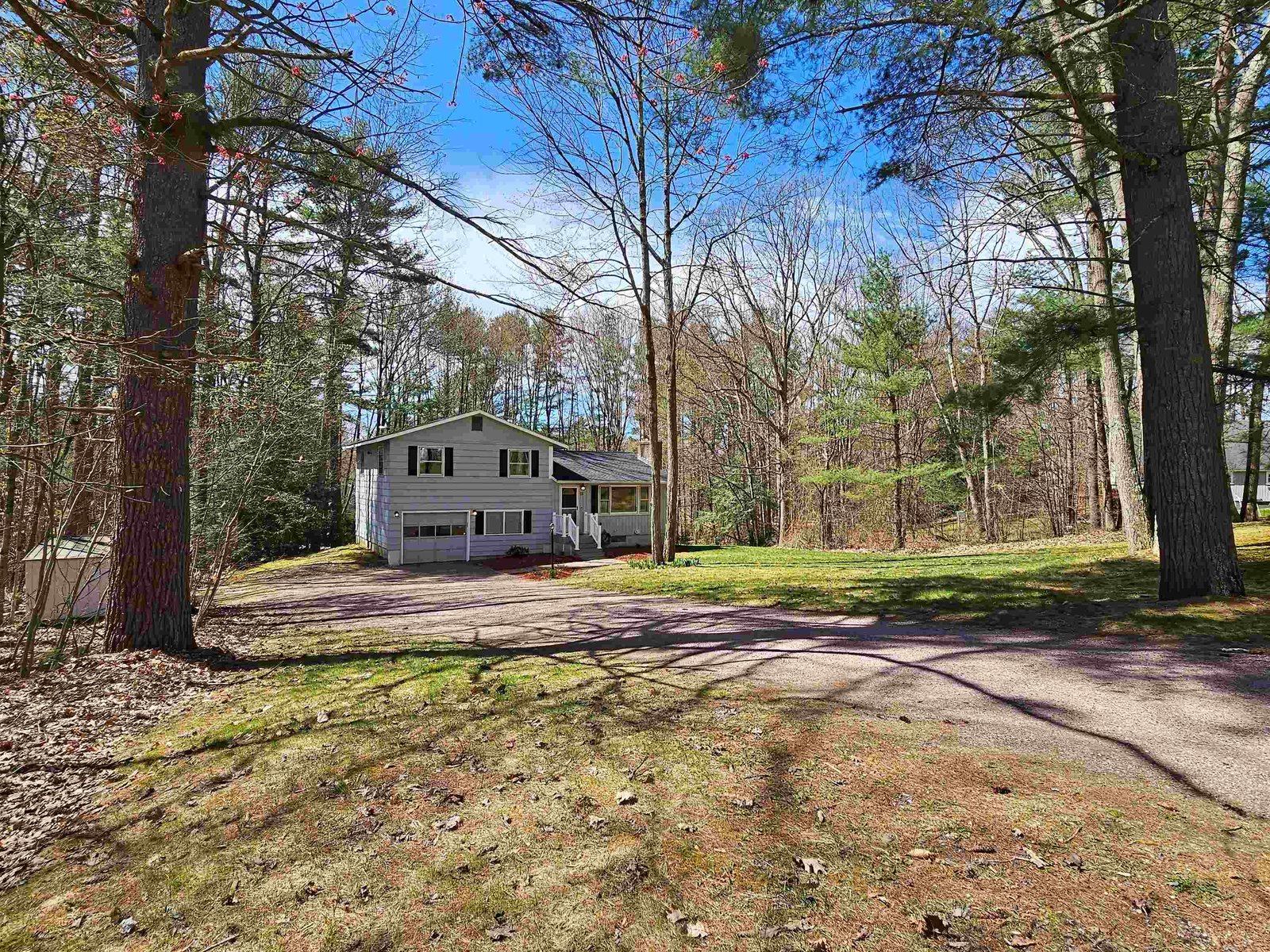 13 Greenbriar Drive