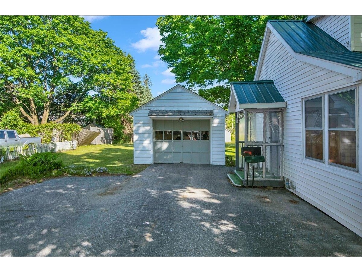 13 Jewett Street