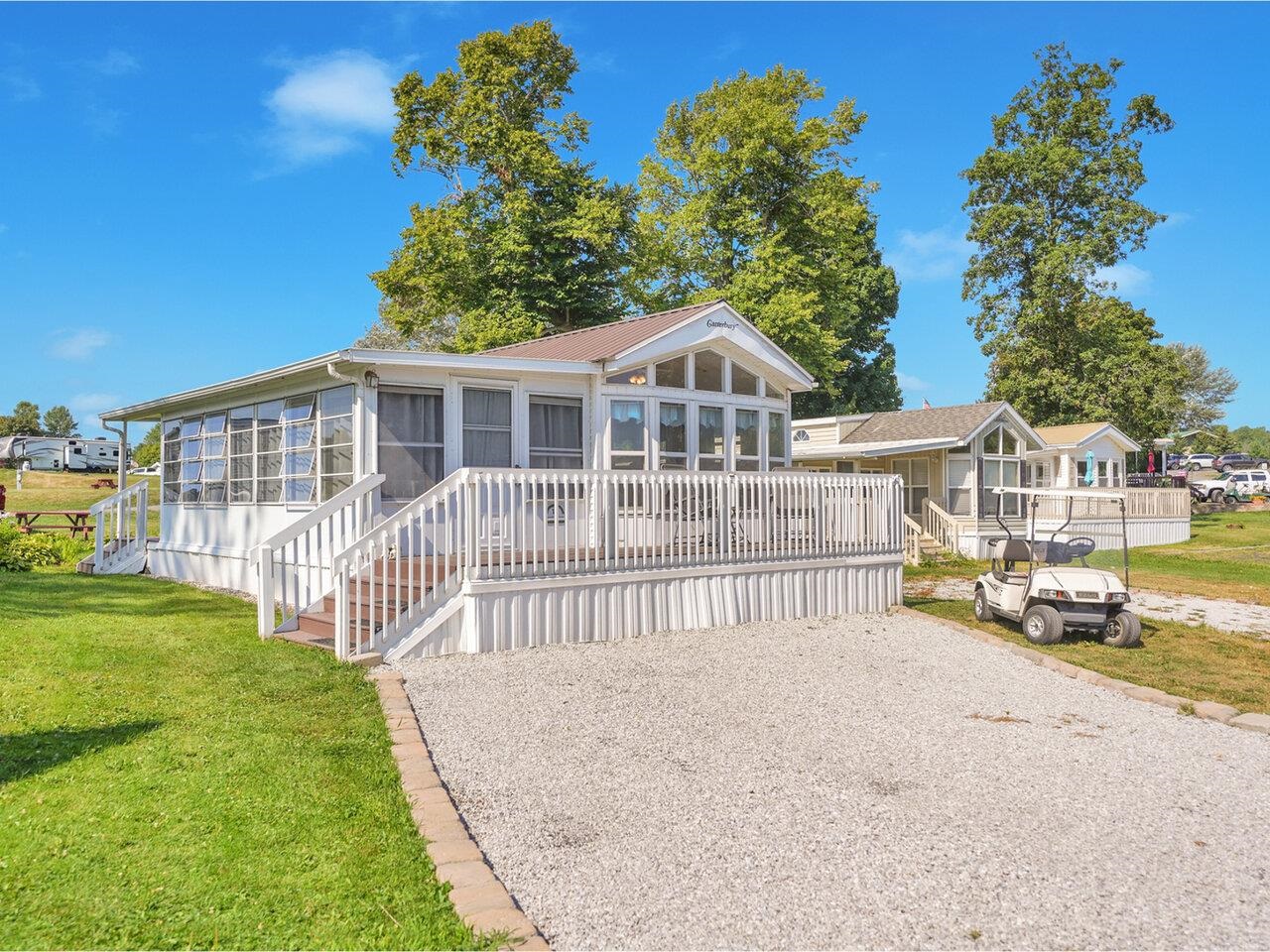 Cottage exterior view