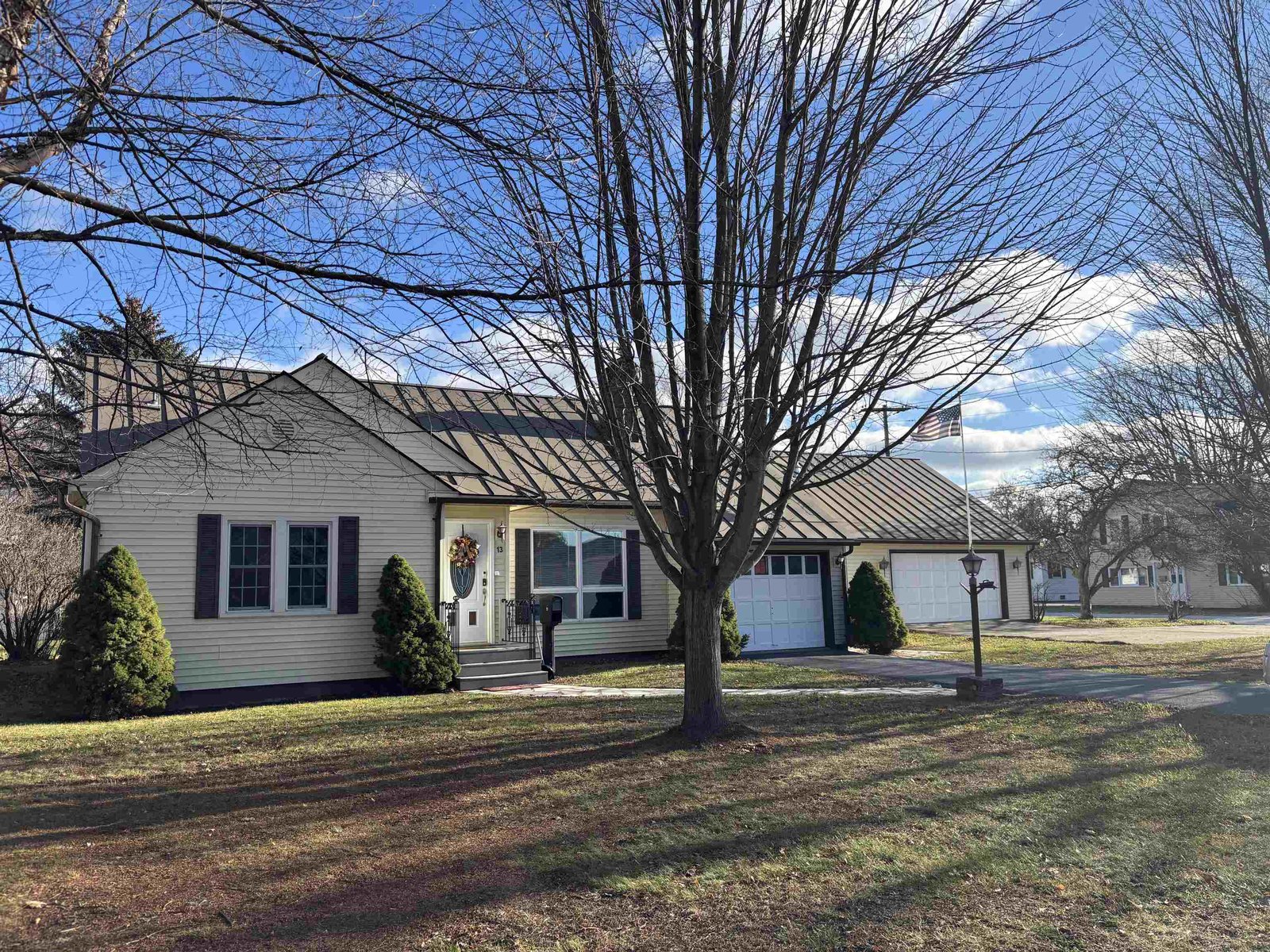 13 Laroe Street
