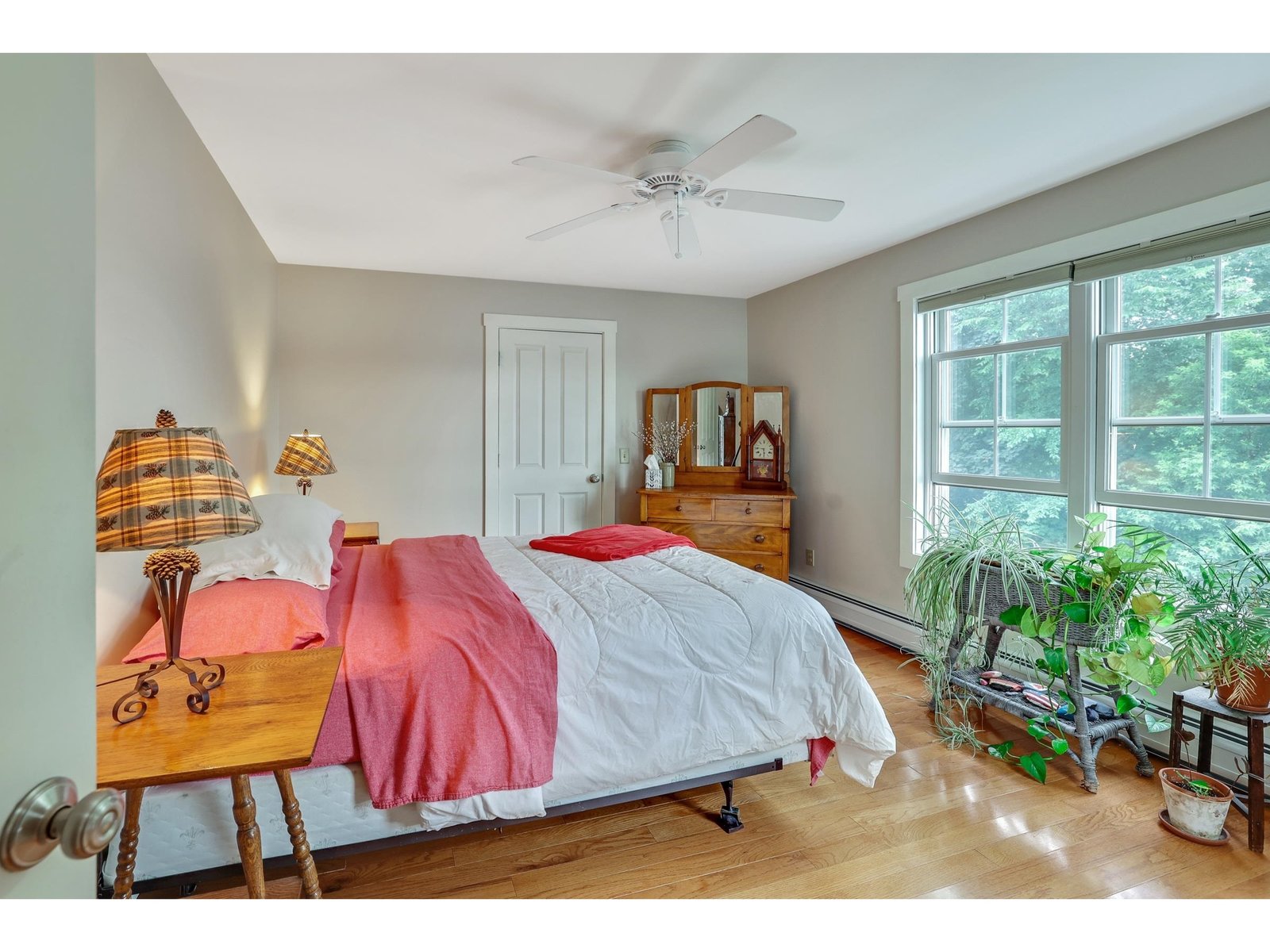 suite bedroom 2