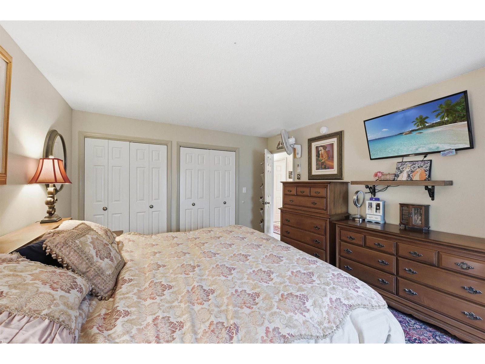 130 Pheasant Woods, Unit 100