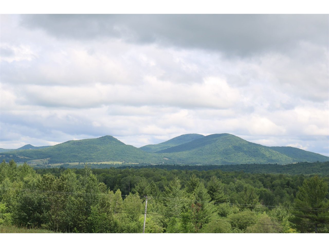 1304 Vt Route 105 West