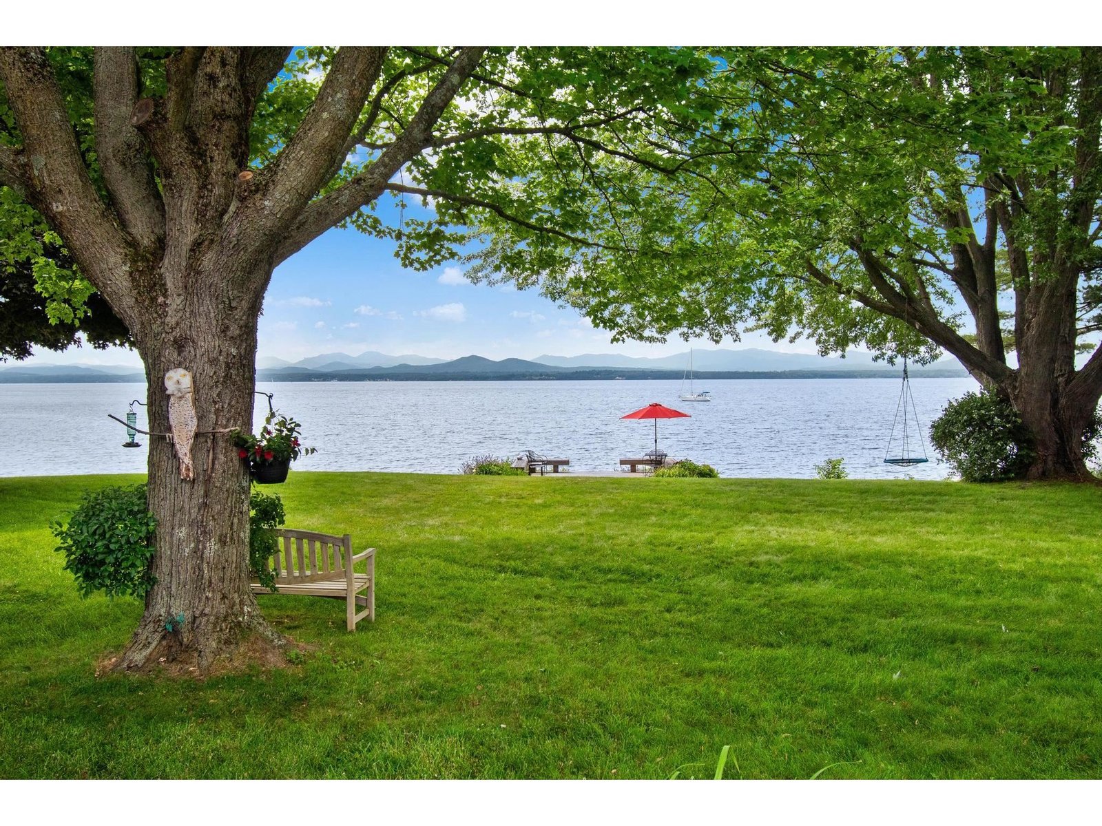 131 Hills Point Road, Charlotte