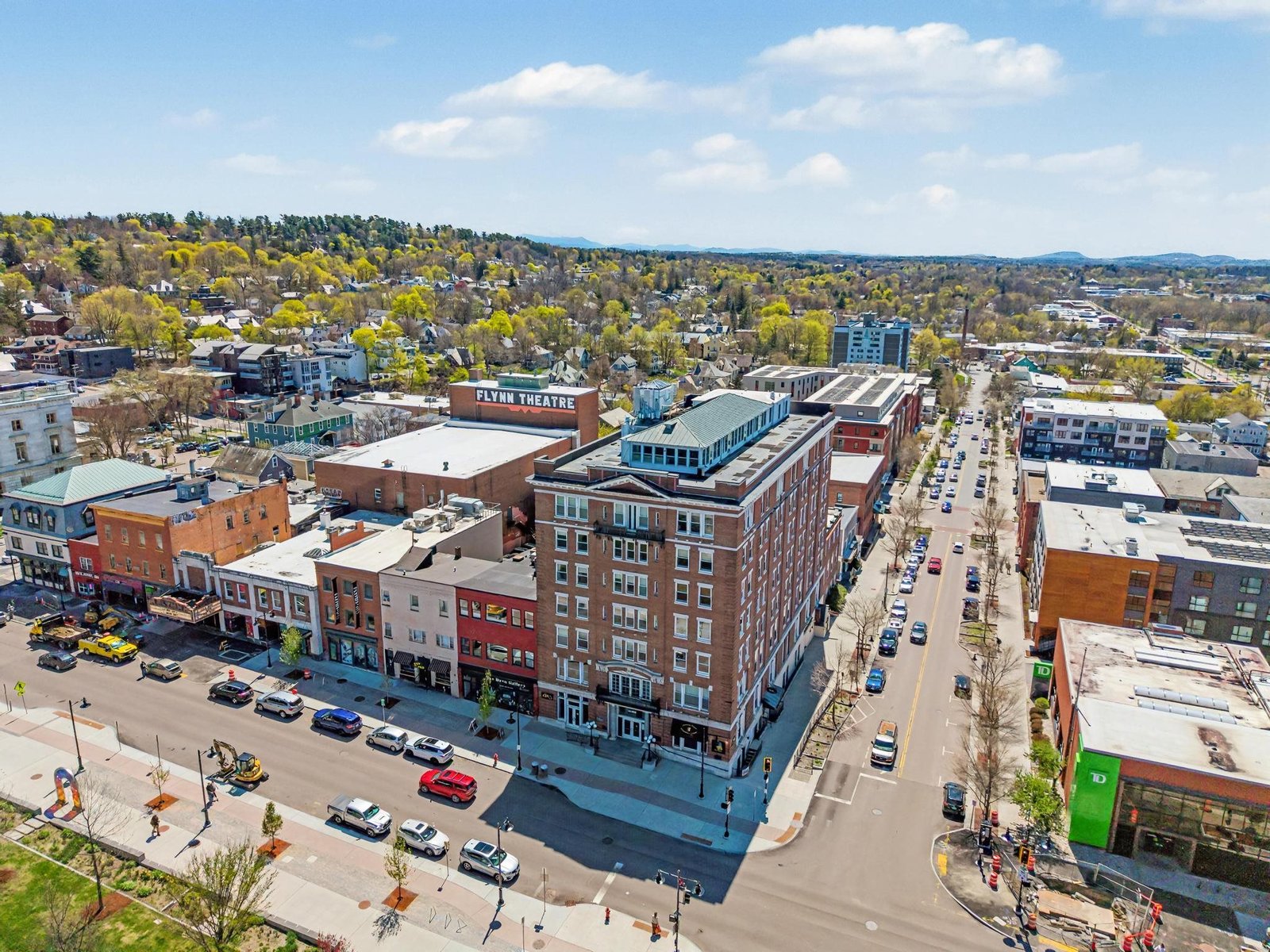 131 Main Street, Unit 207