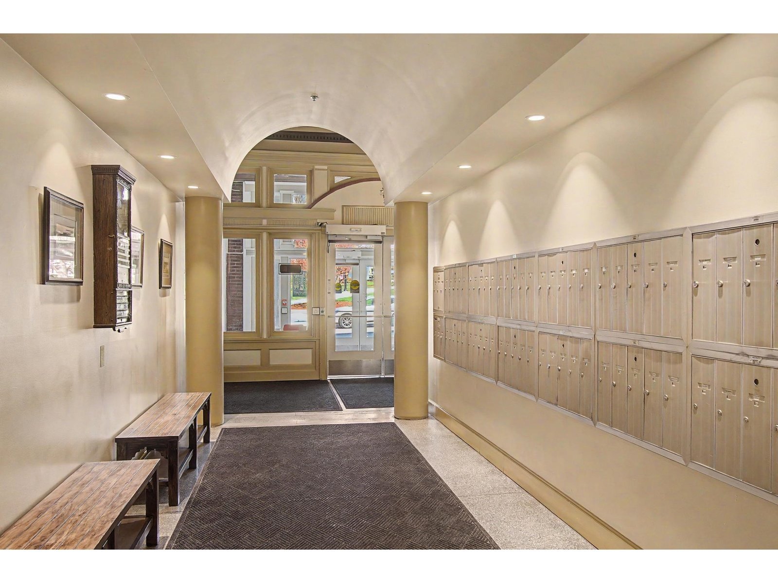 131 Main Street, Unit 207