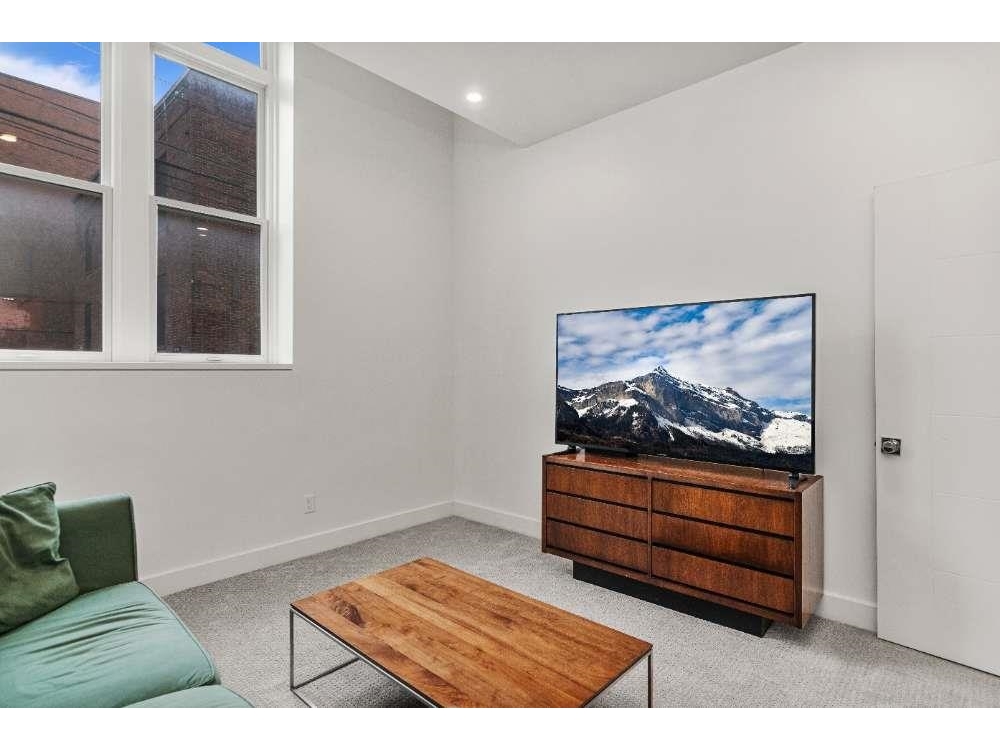 131 Main Street, Unit 2A-1