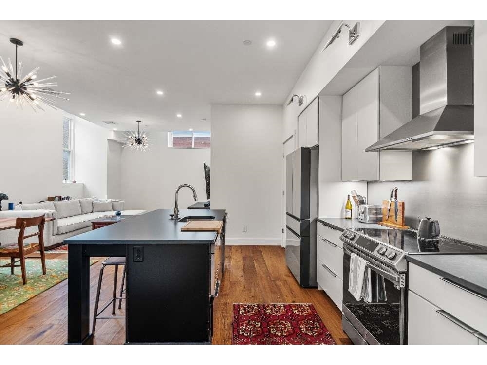 131 Main Street, Unit 2A-1