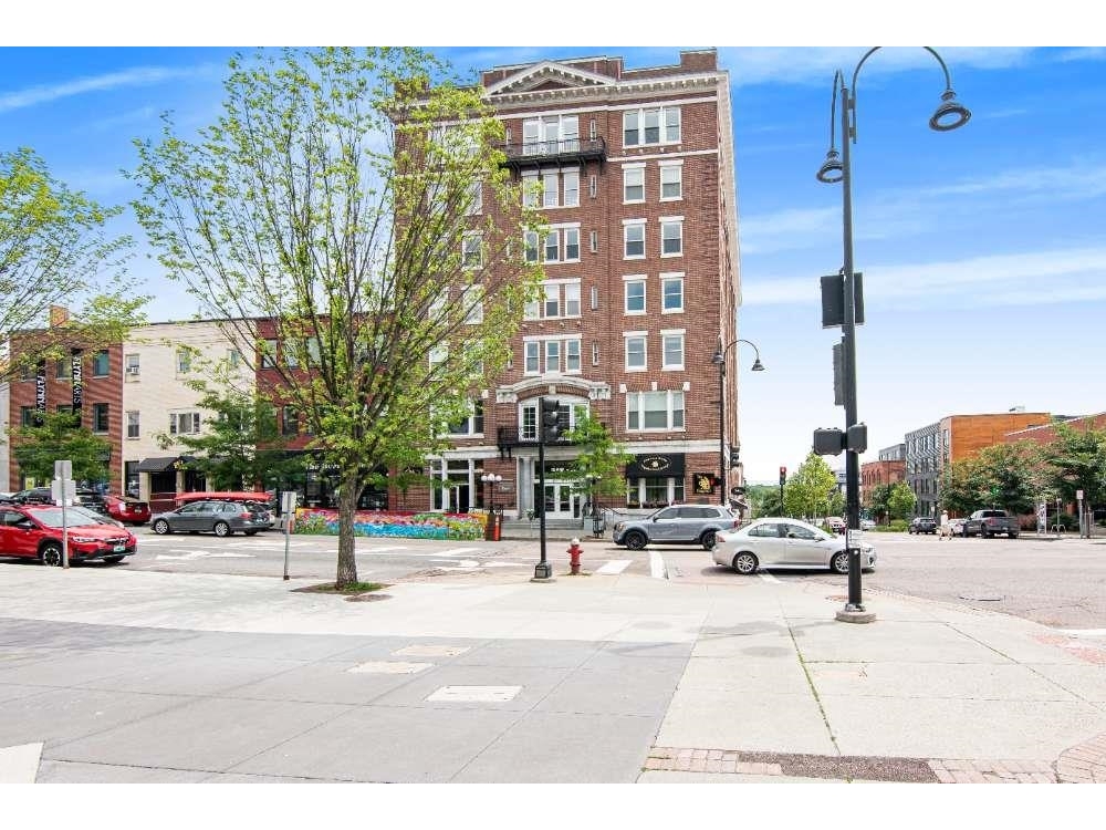 131 Main Street, Unit 2A-1
