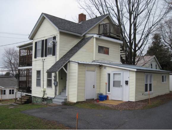 131 Malletts Bay Avenue