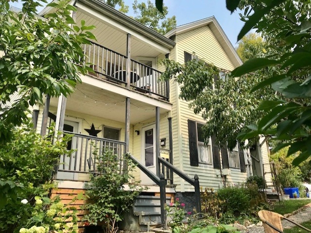 131 Malletts Bay Avenue