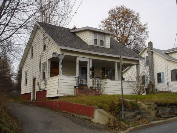131 Pine Street