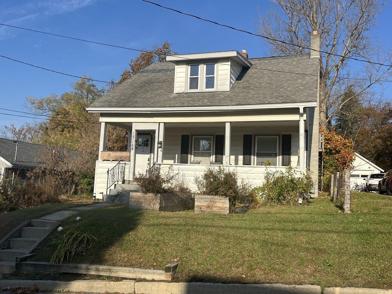 131 Pine Street