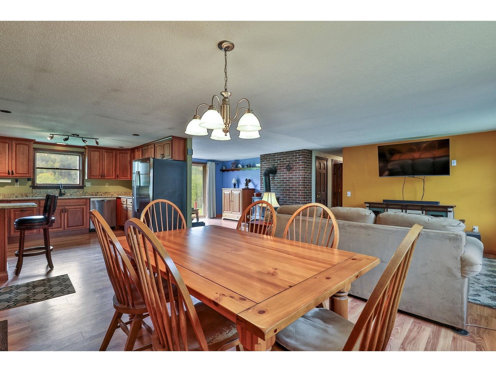1319 Brandon Mountain Road