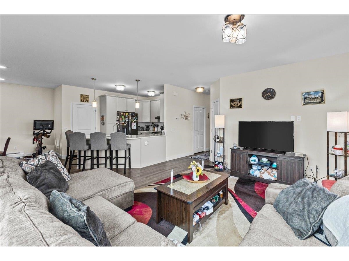 132 Stillwater Lane, Unit 7