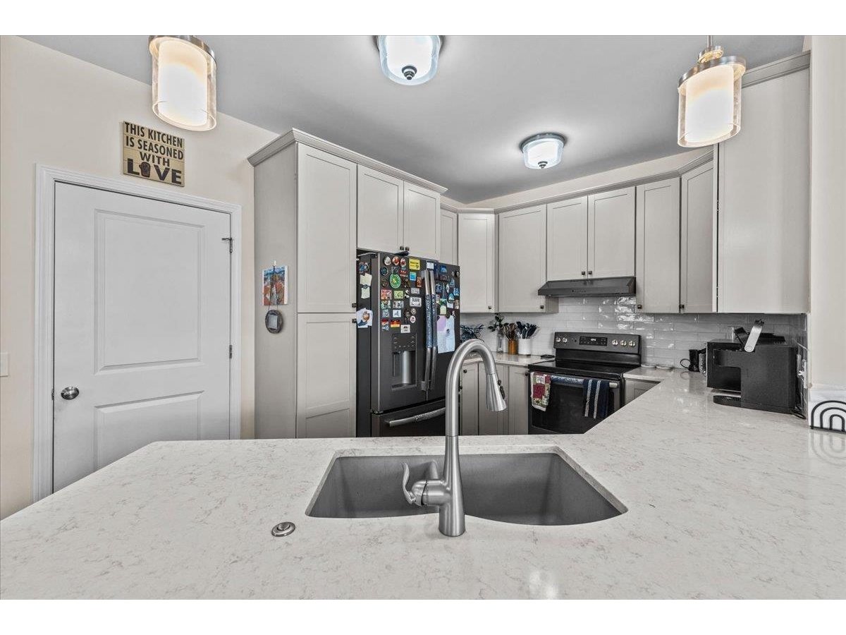 132 Stillwater Lane, Unit 7