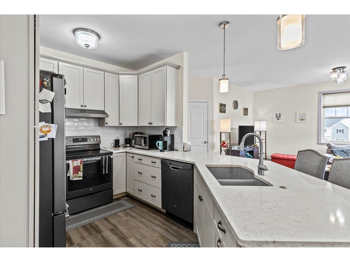 132 Stillwater Lane, Unit 7