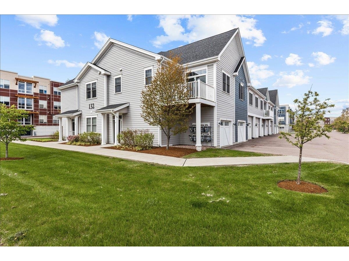 132 Stillwater Lane, Unit 7