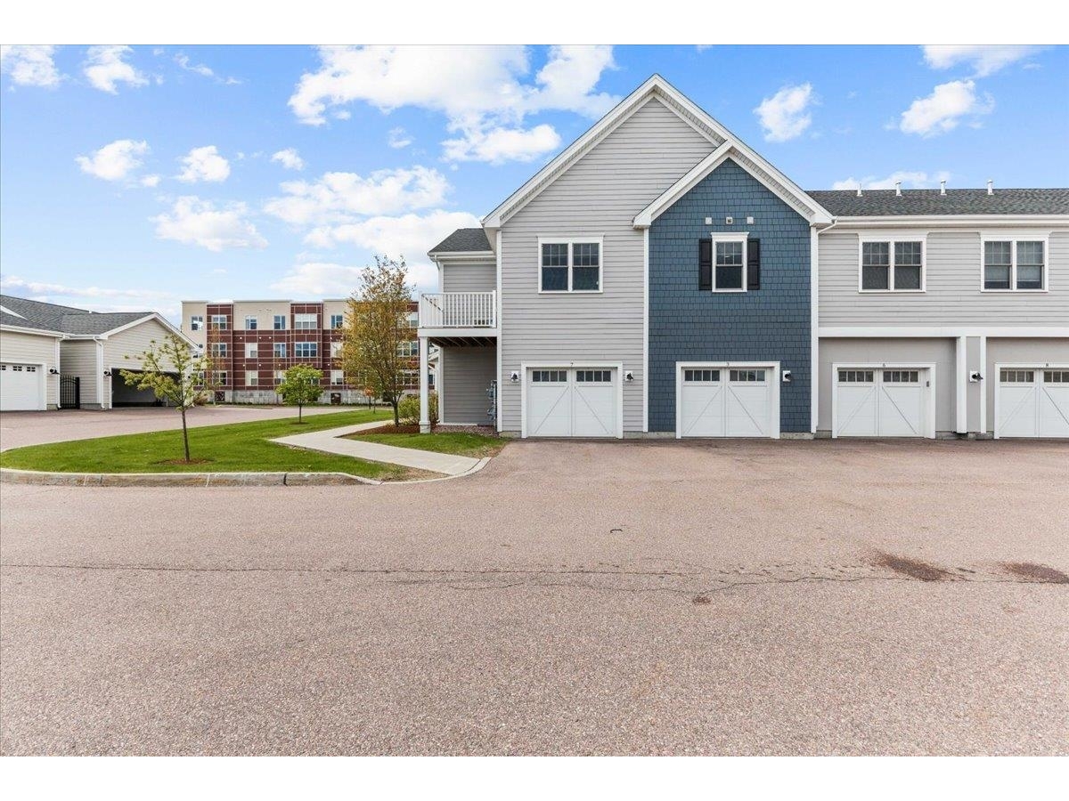 132 Stillwater Lane, Unit 7