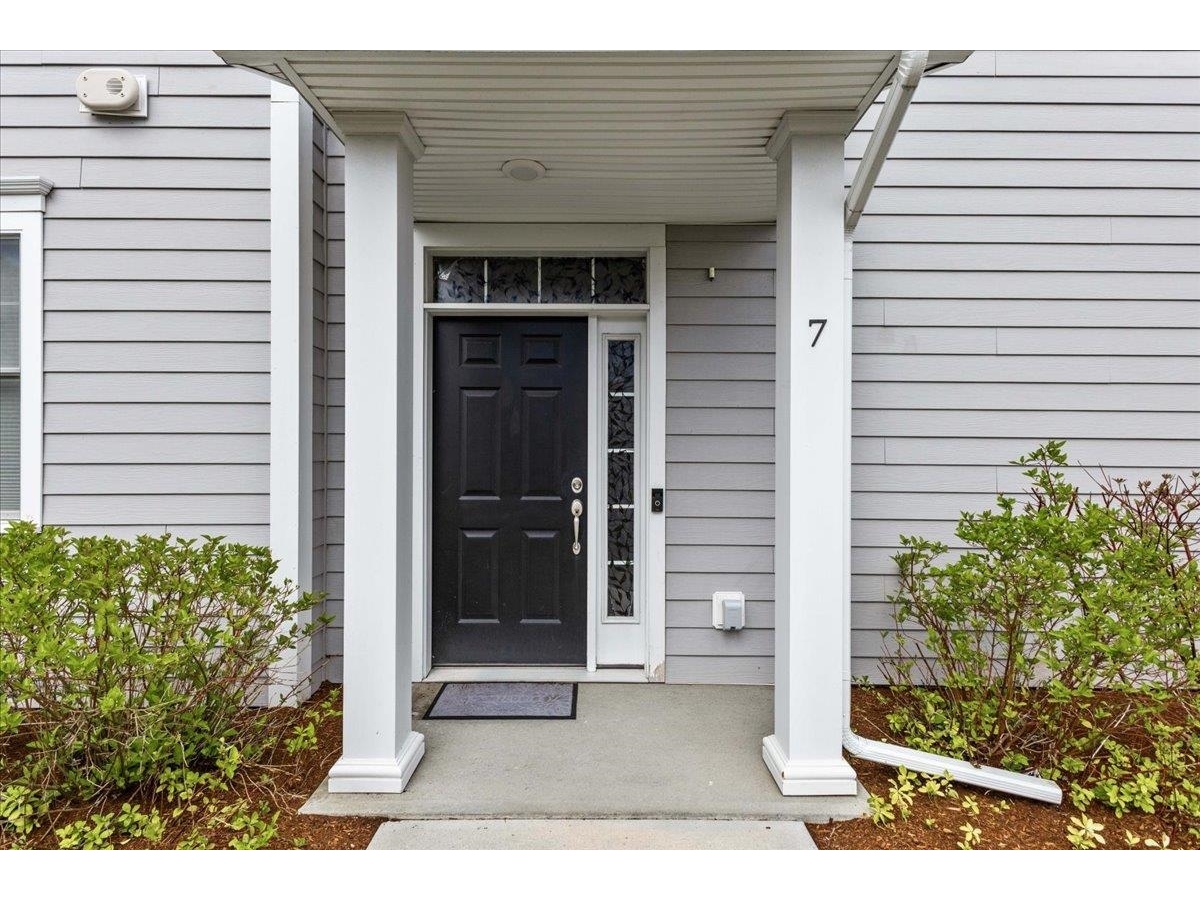 132 Stillwater Lane, Unit 7