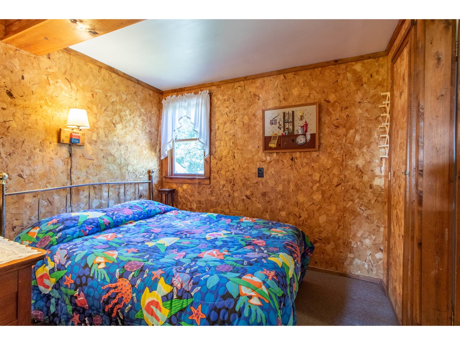 2nd bedroom