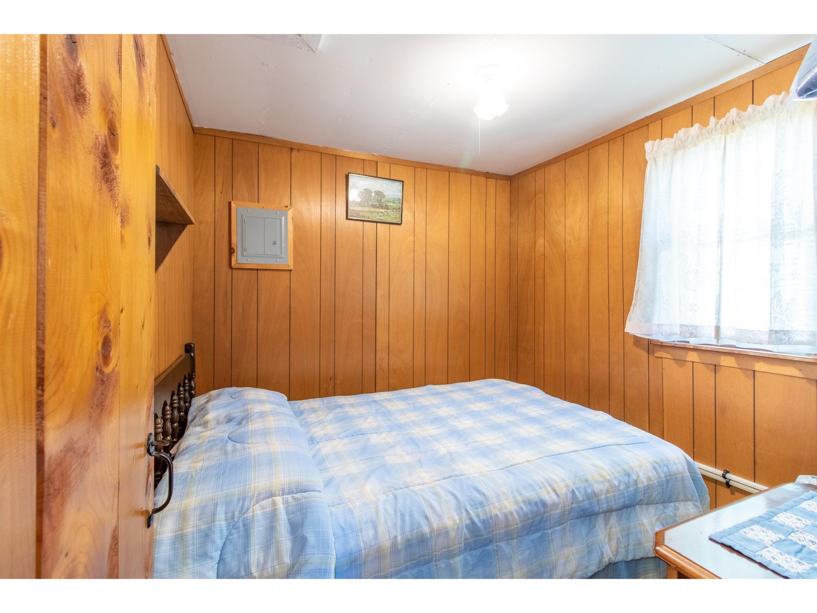 cabin 3 1st bedroom