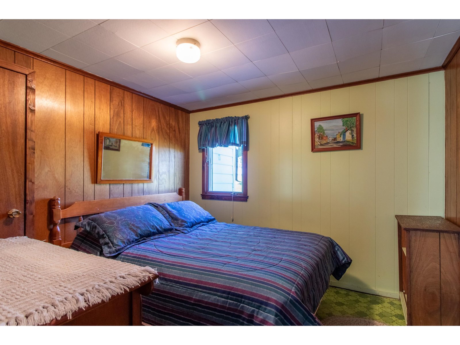 4th cabin 1st bedroom