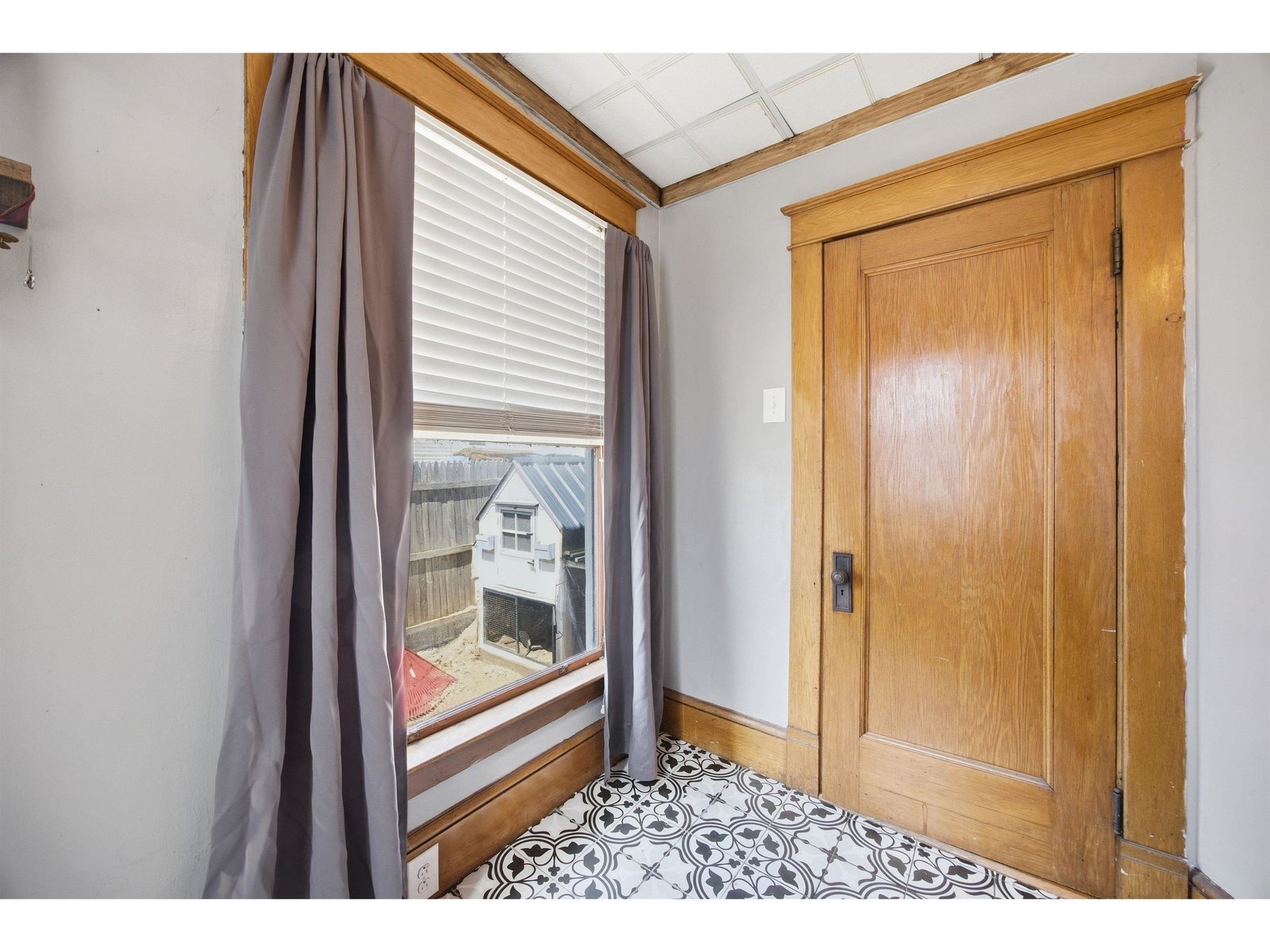 1327 Creamery Road