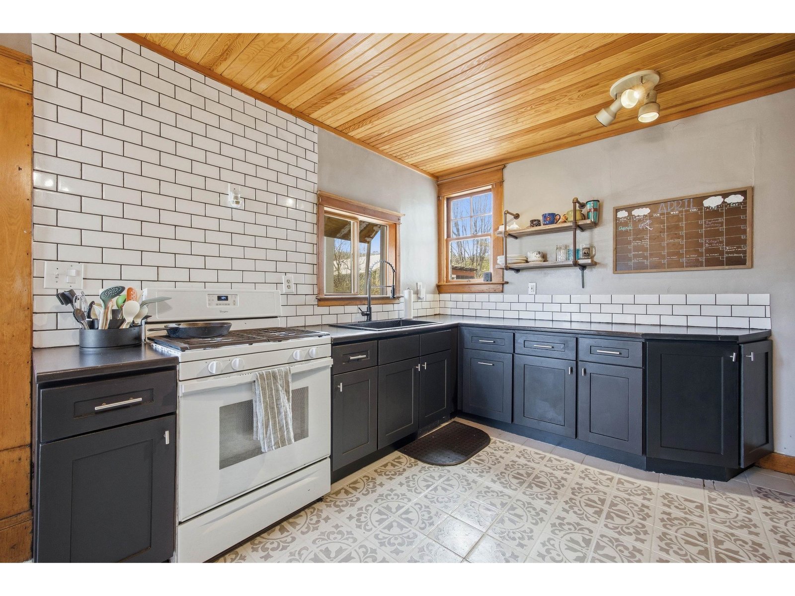 1327 Creamery Road