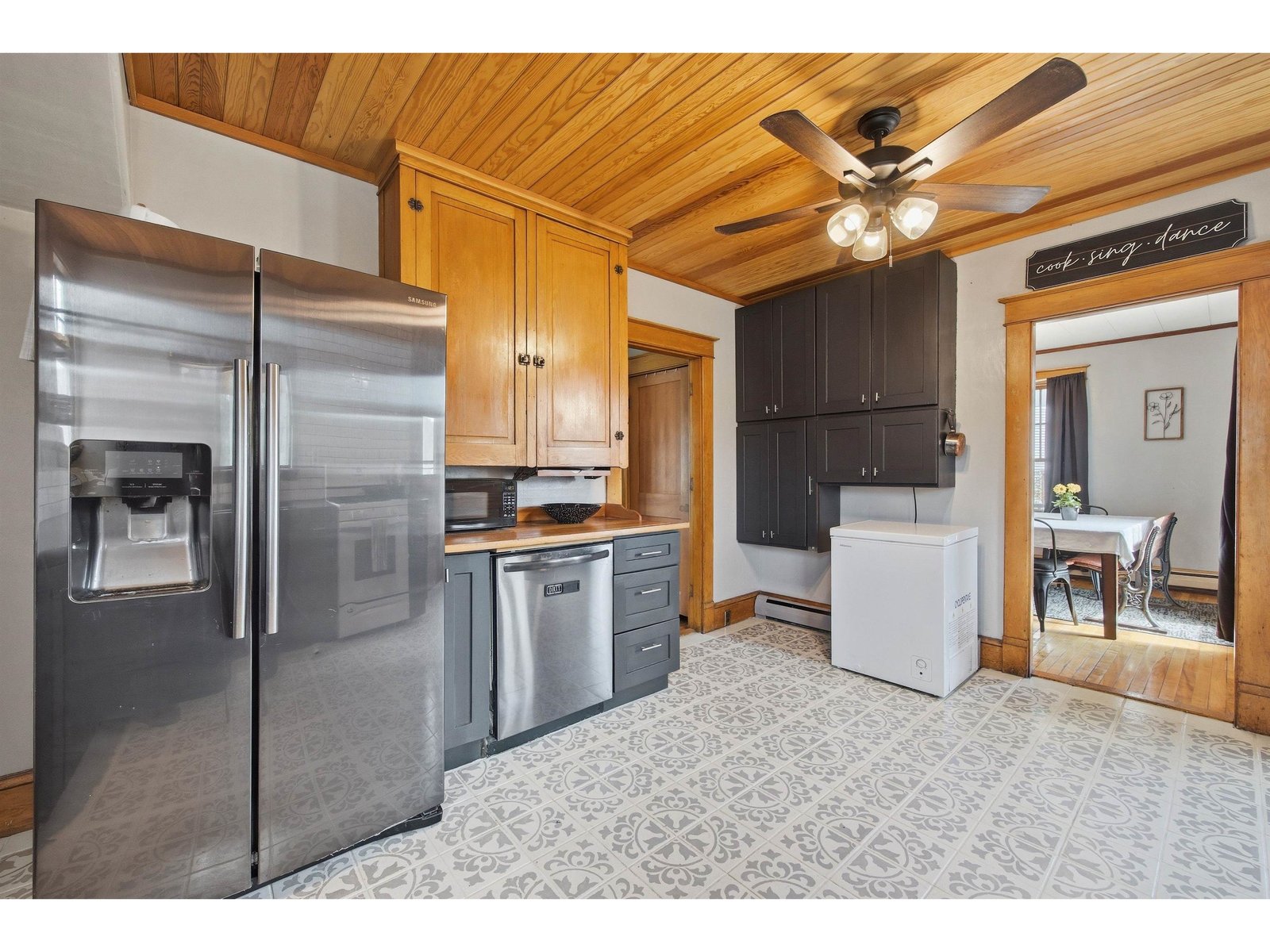 1327 Creamery Road