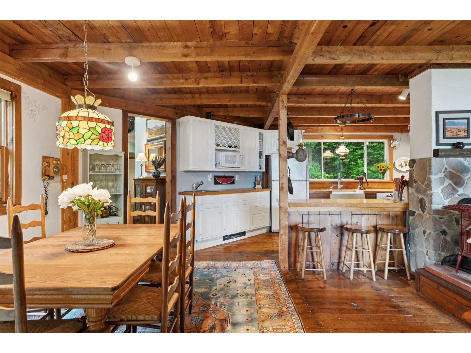 Dining/Kitchen