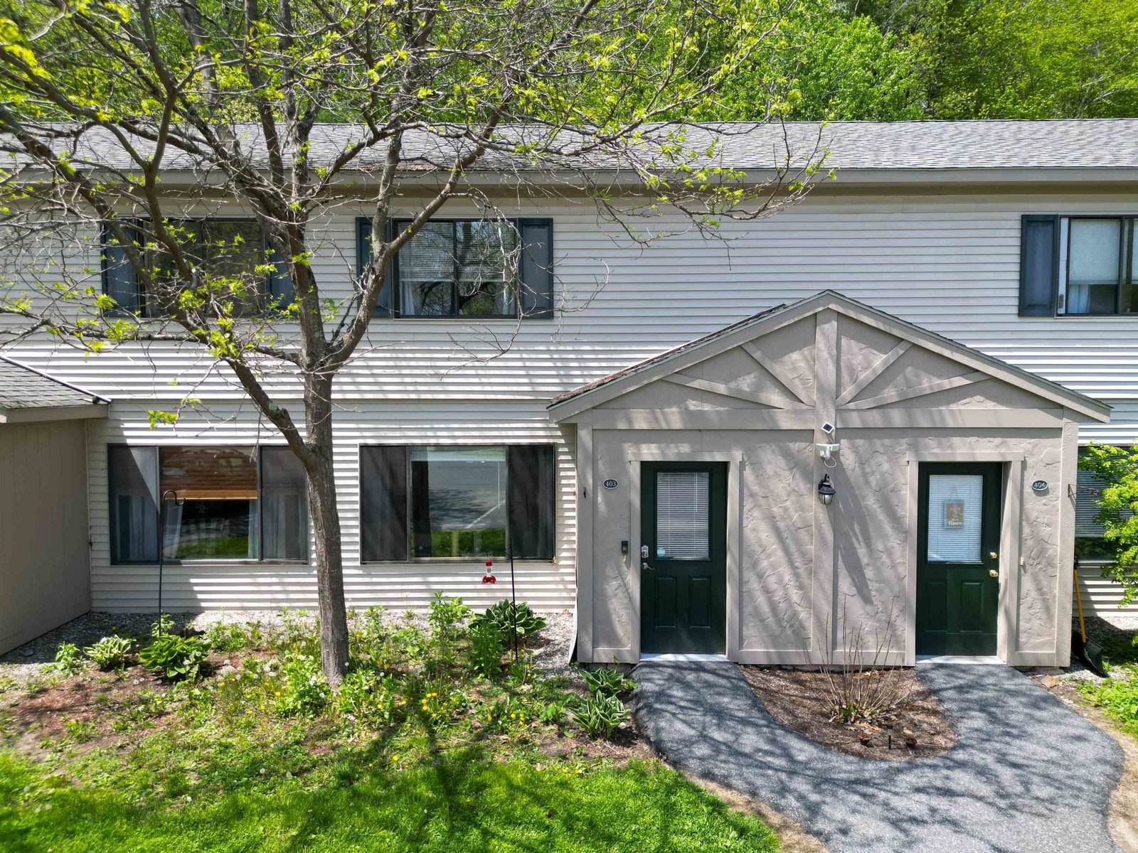 133 Colonial Drive, Unit 403