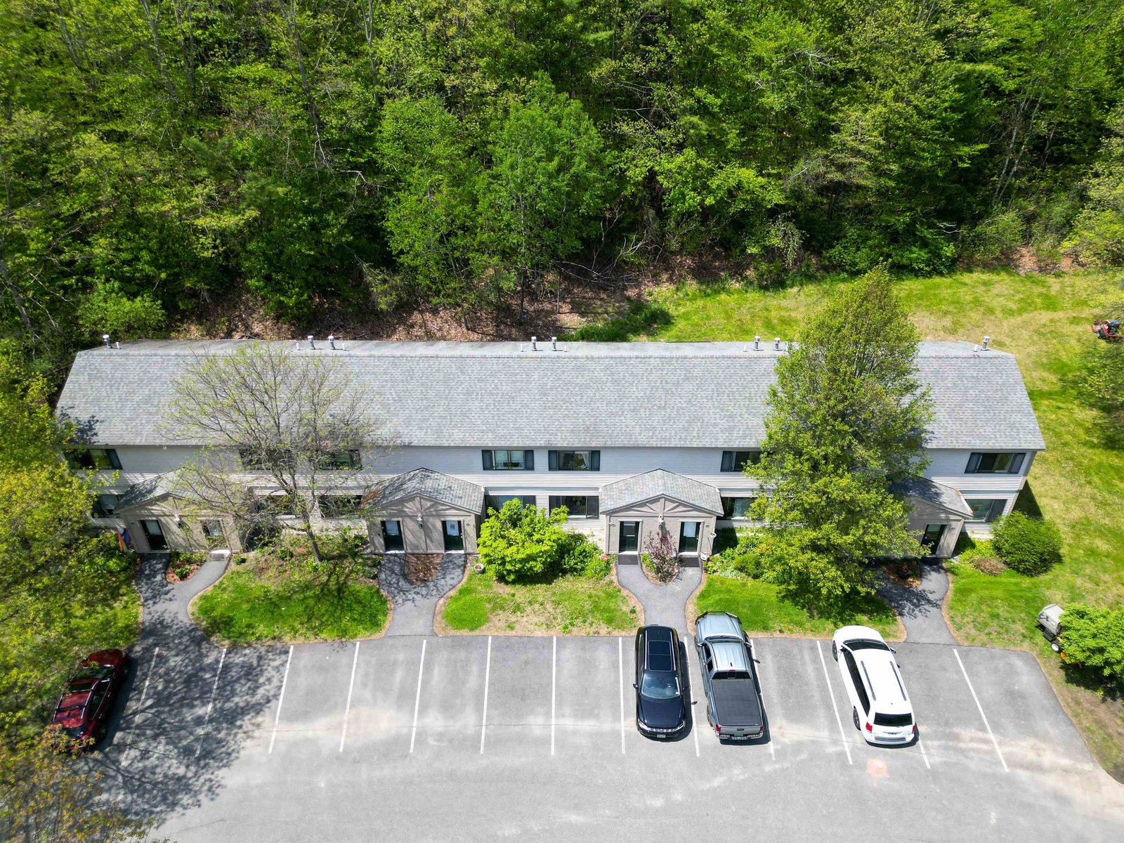 133 Colonial Drive, Unit 403