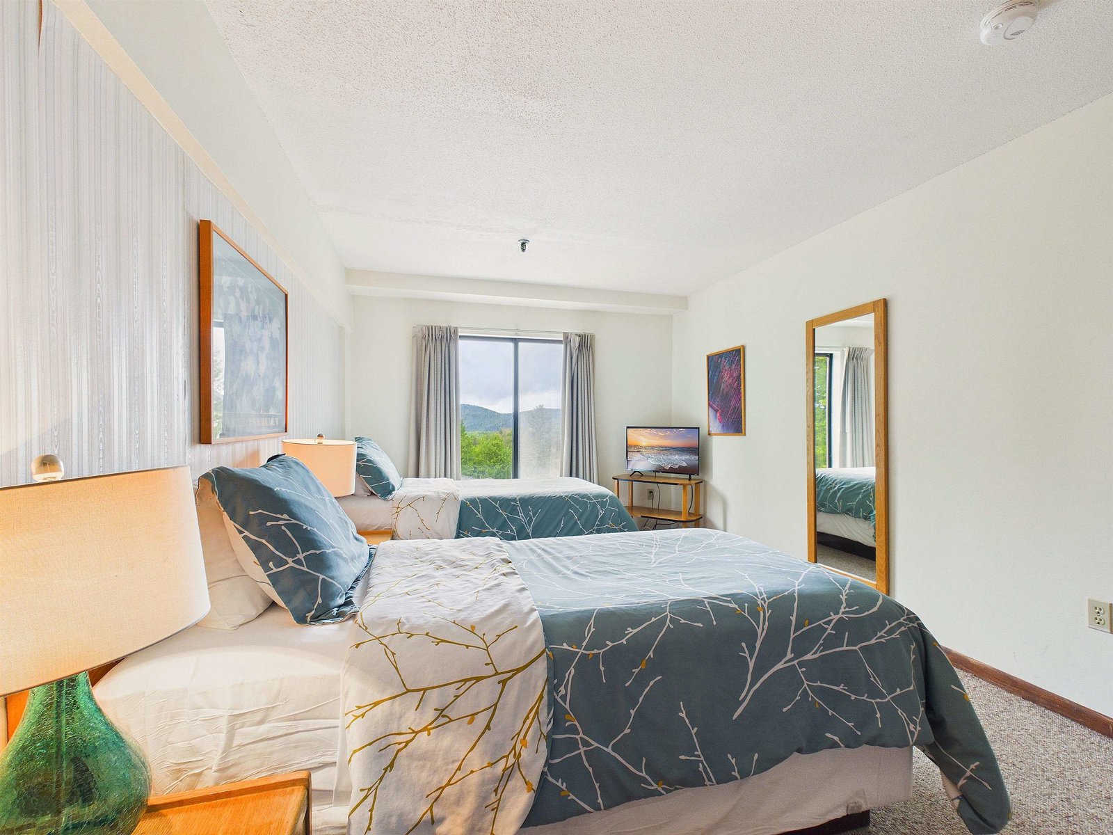 133 East Mountain Road, Unit 3B07
